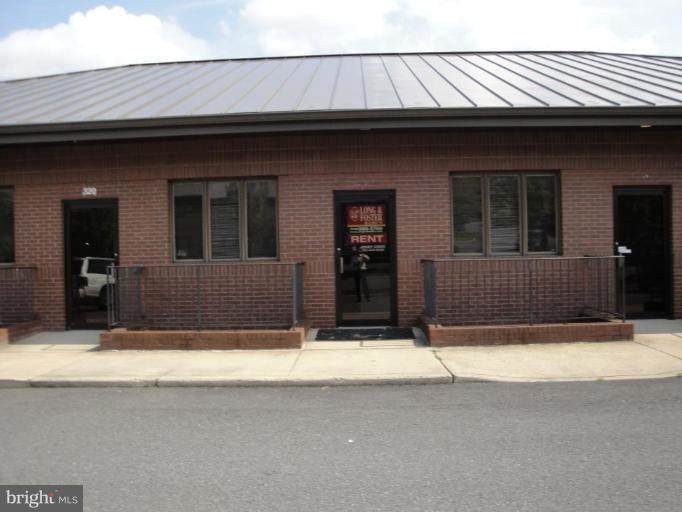2200 Opitz Boulevard - Photo 1