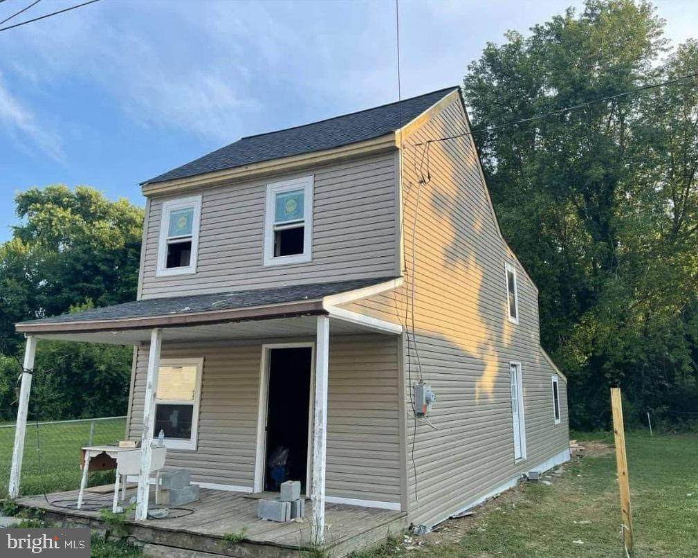 125 Lincoln Street - Photo 1