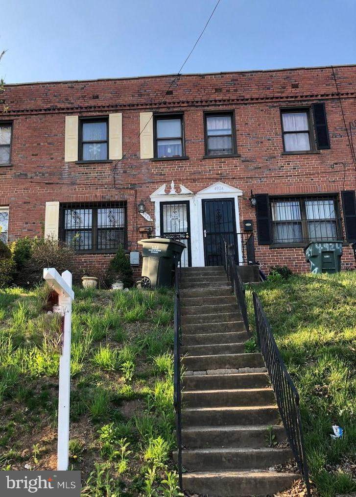 4922 Jay Street - Photo 1