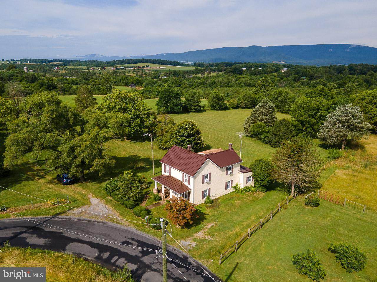 1628 Oak Leaf Road - Photo 1