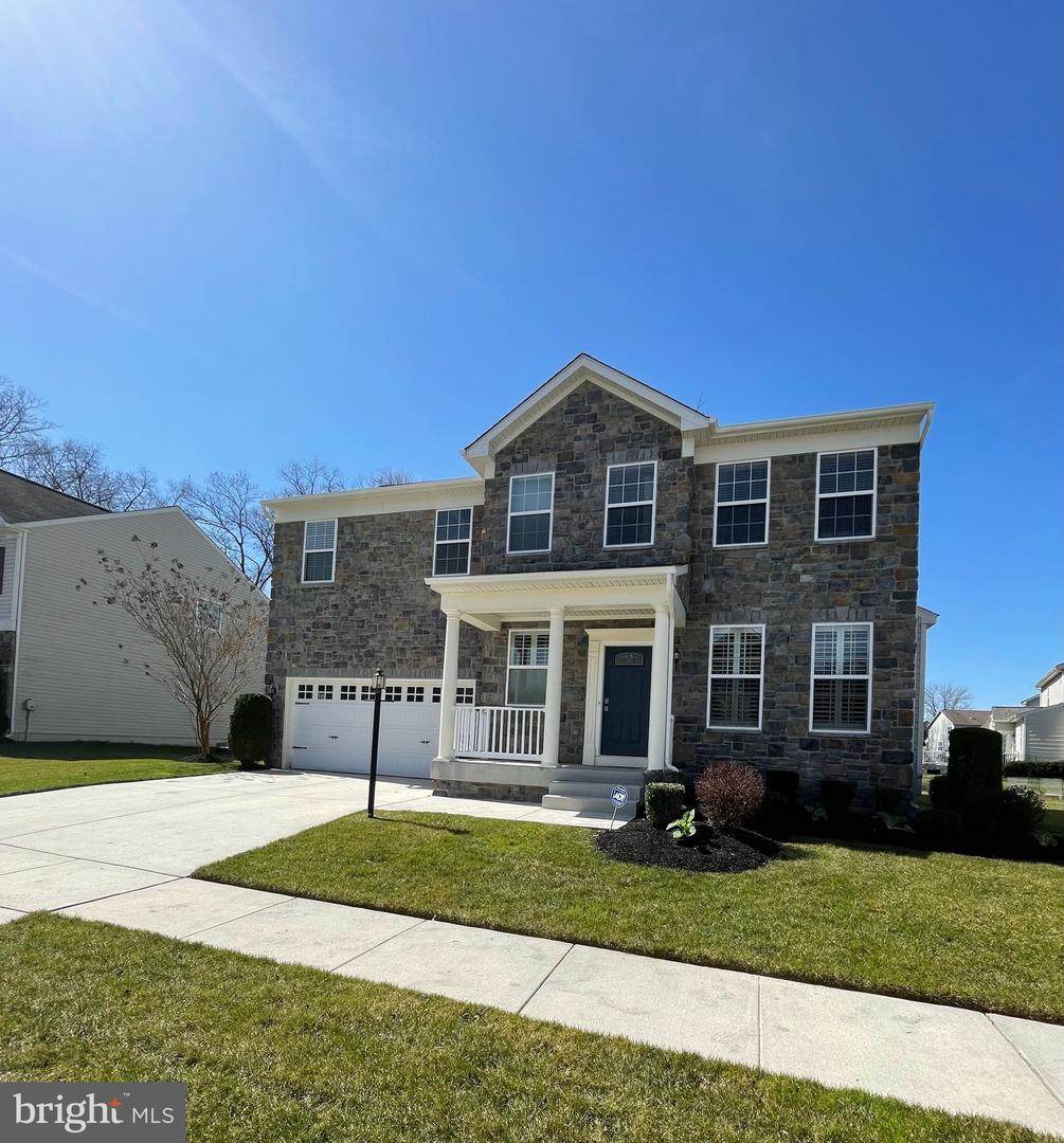902 Mccune - Photo 1