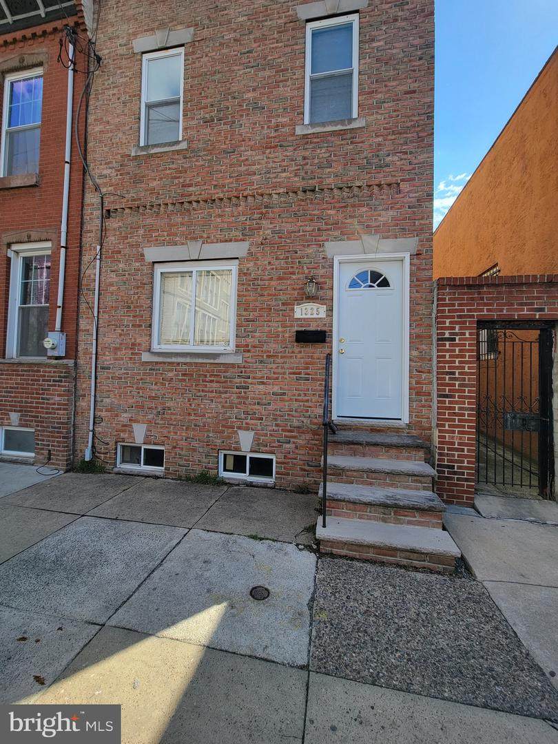1325 19TH Street - Photo 1
