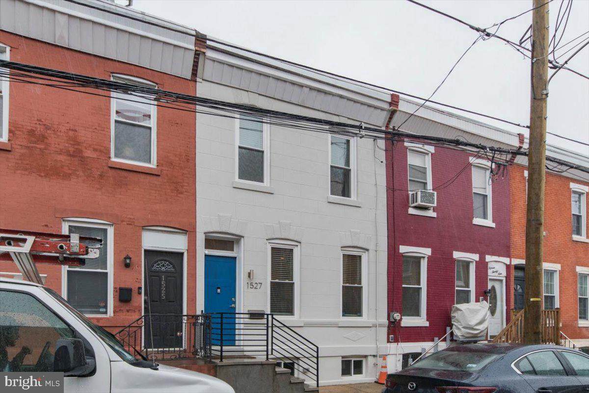 1527 19TH Street - Photo 1