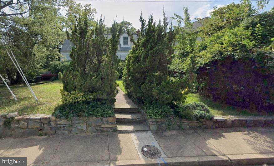 1001 Lincoln Avenue - Photo 1
