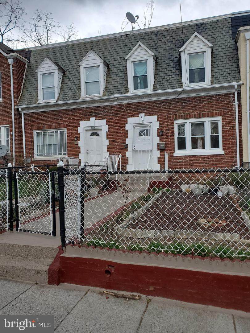 5317 7TH Street - Photo 1