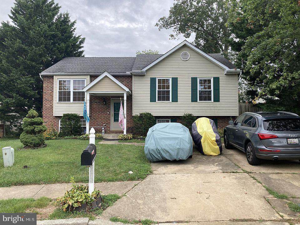 8615 Wilenoak Court - Photo 1