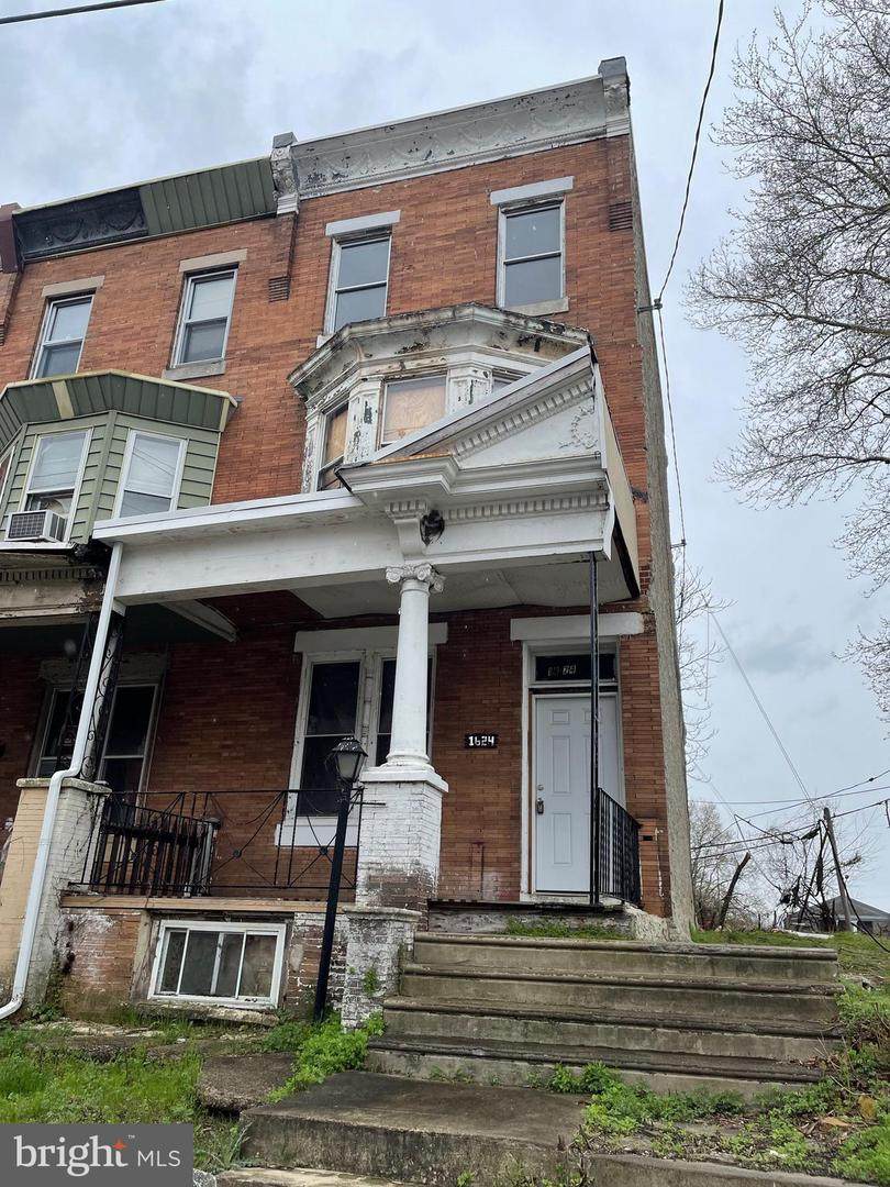 1624 Westmoreland Street - Photo 1