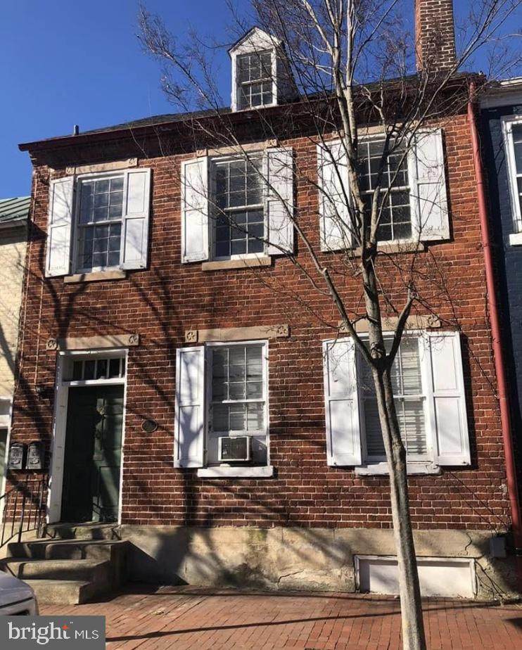 512 Caroline Street - Photo 1