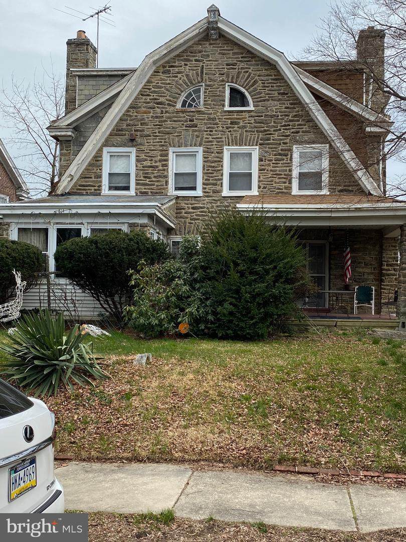 812 Phil Ellena Street - Photo 1