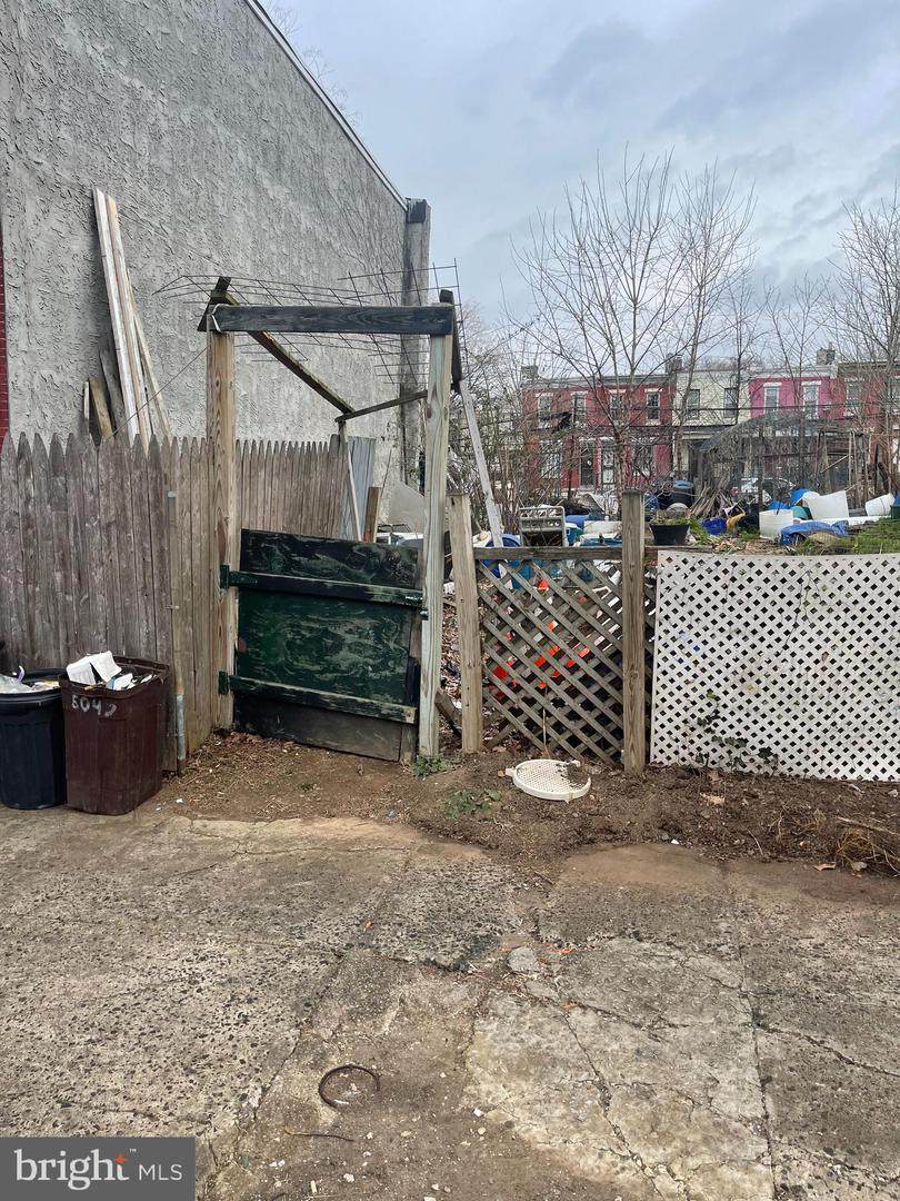 5045 Parrish Street - Photo 1