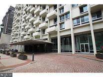 604-36 Washington Square - Photo 1