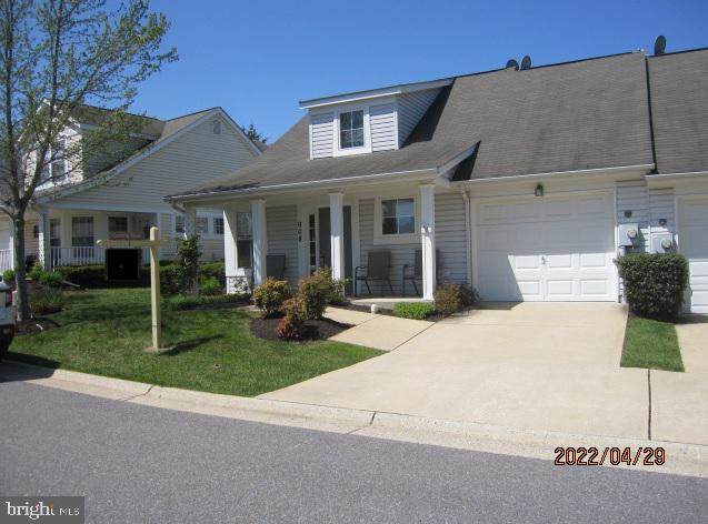 908 Parade Lane - Photo 1