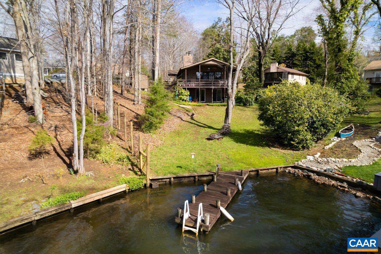 4 Pineknoll Cir - Photo 1