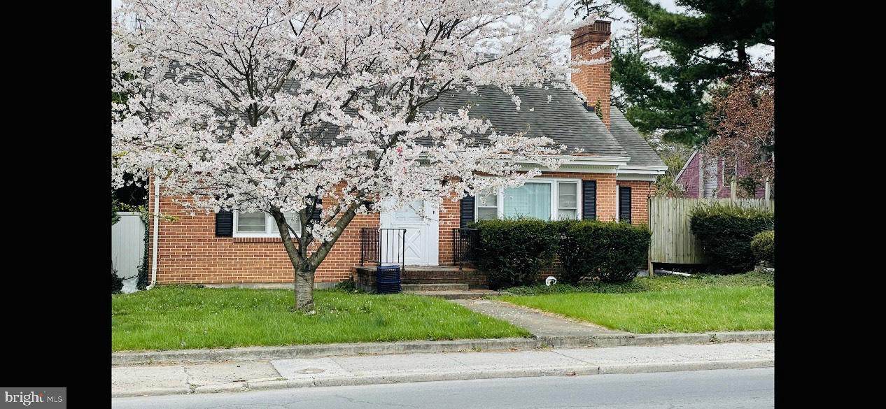 502 E Moler Avenue - Photo 1