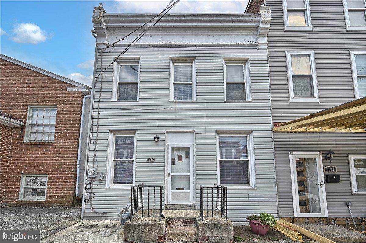 501 1/2 Hamilton Street - Photo 1