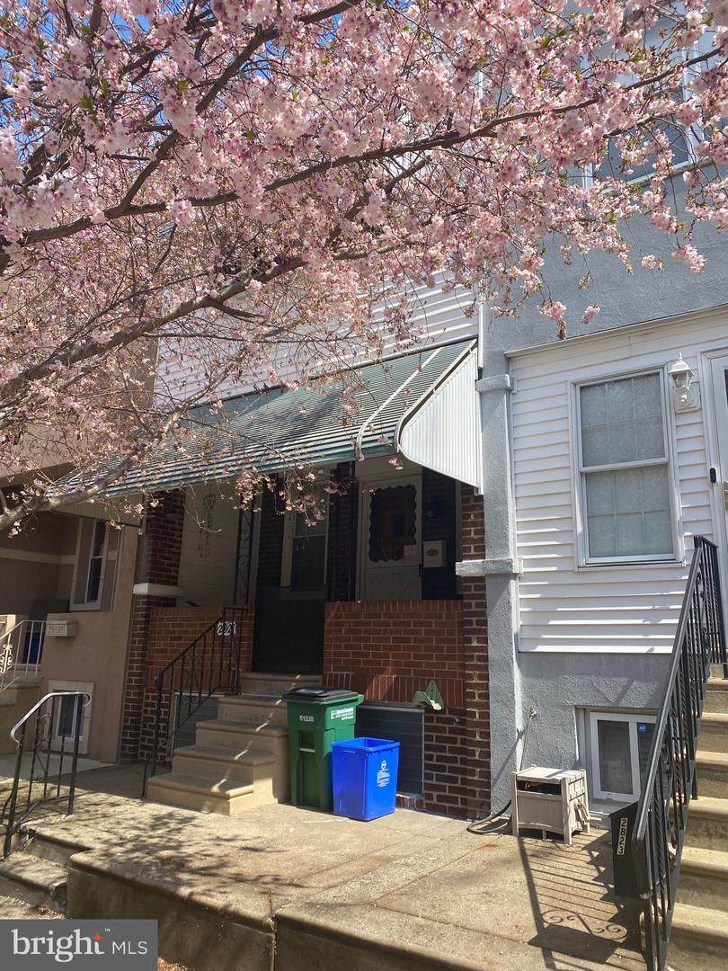 2821 Warnock Street - Photo 1
