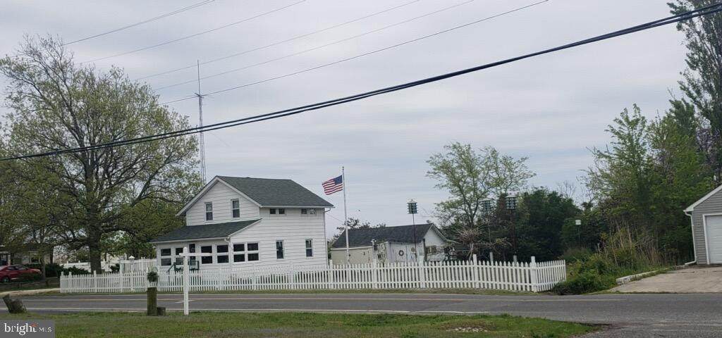 887 Downe Ave - Photo 1