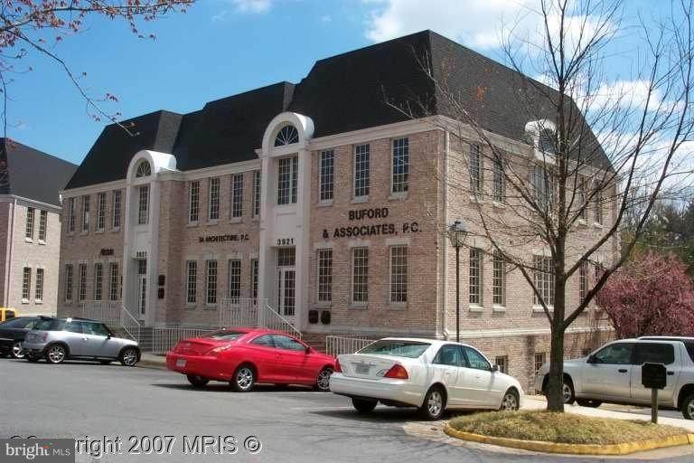 3923 Old Lee Highway - Photo 1