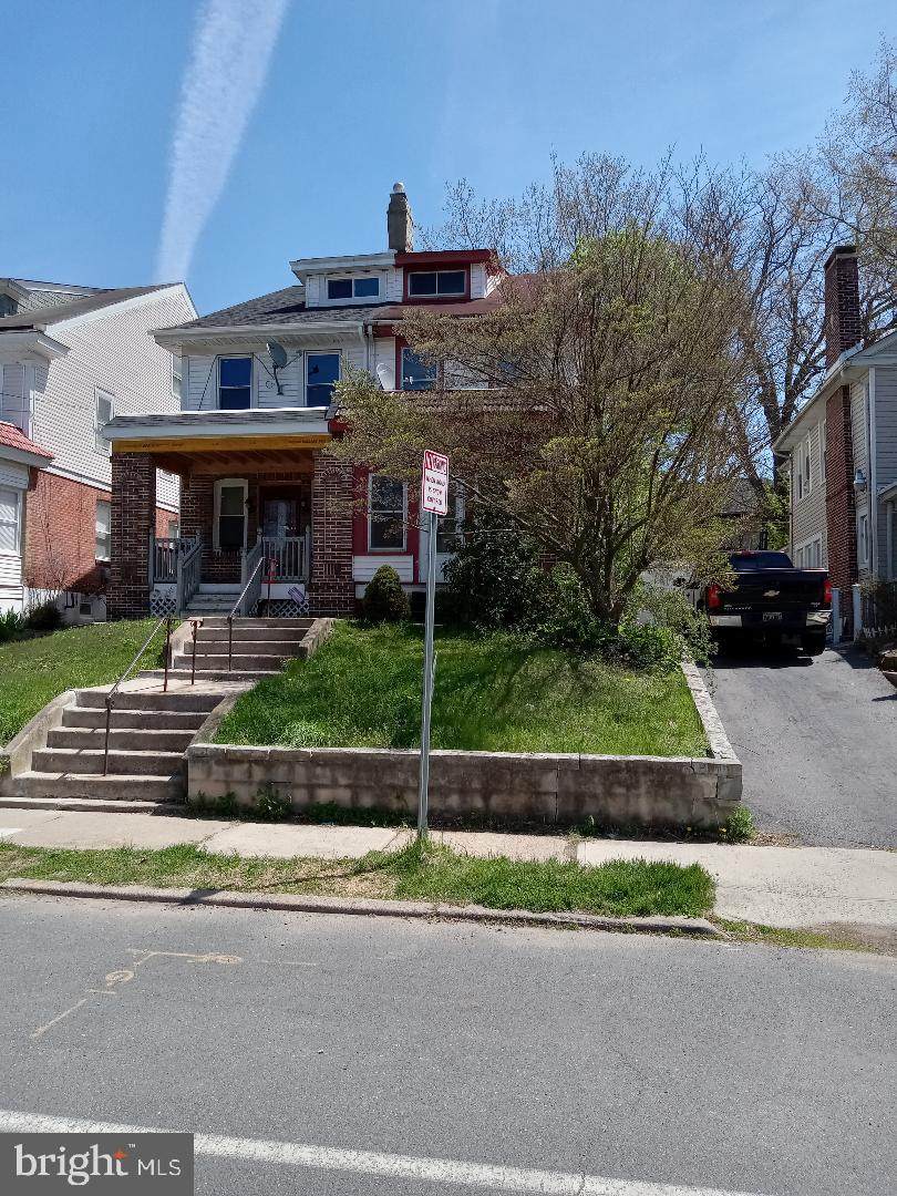 868 Parkside Avenue - Photo 1