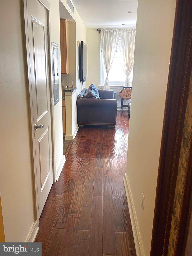 111 15TH Street - Photo 1