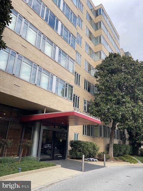 1711 Massachusetts Avenue - Photo 1