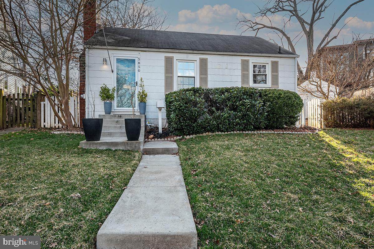 5850 20TH Street - Photo 1