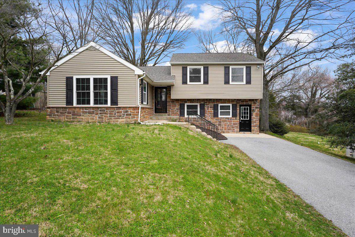 1109 Carolina Avenue - Photo 1