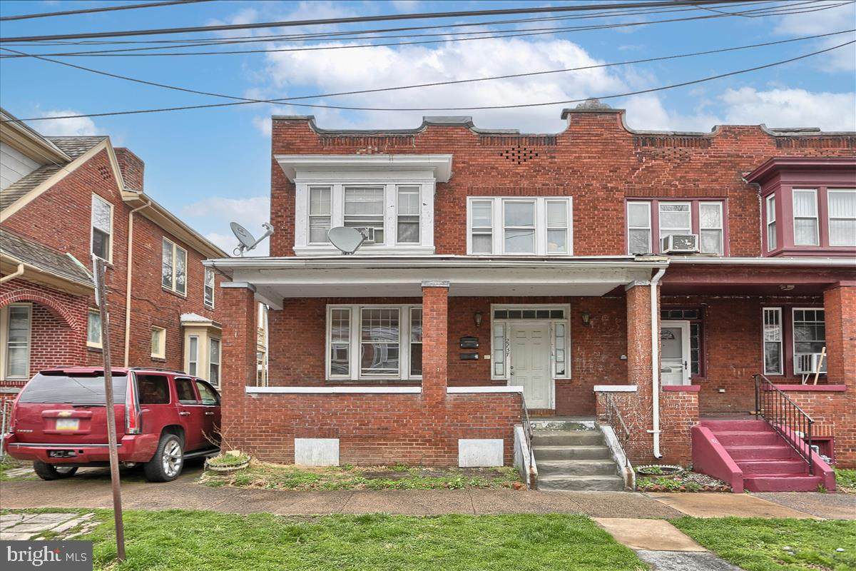 2237 Green Street - Photo 1