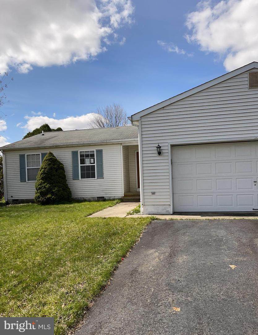 21 Norlaine Drive - Photo 1