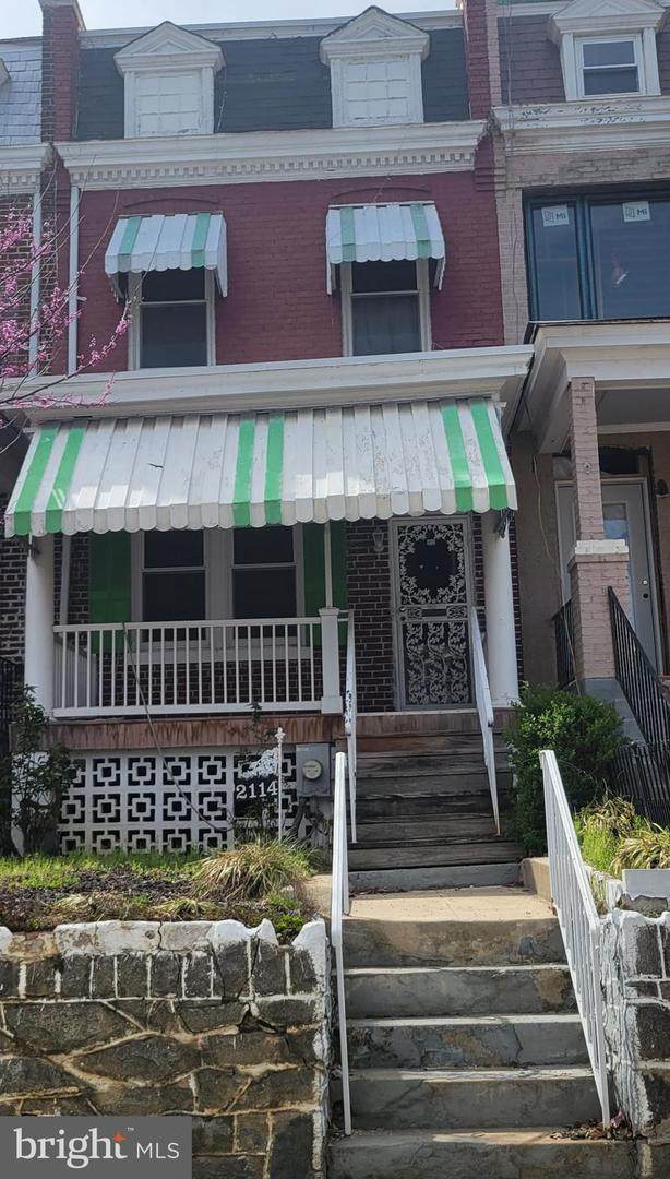 2114 4TH Street - Photo 1