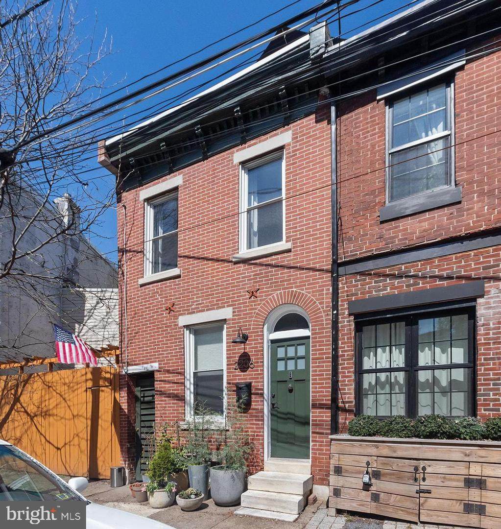 2206 Taggert Street - Photo 1