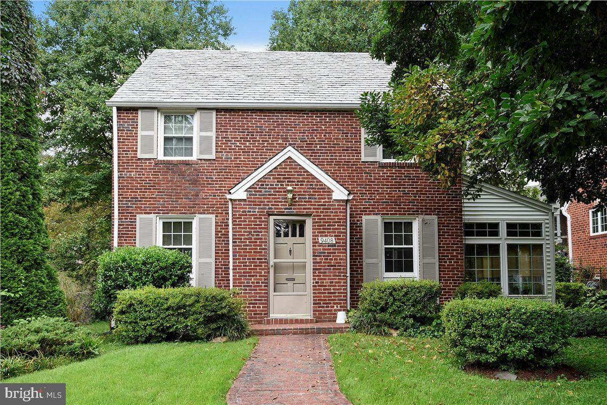 9408 Russell Road - Photo 1