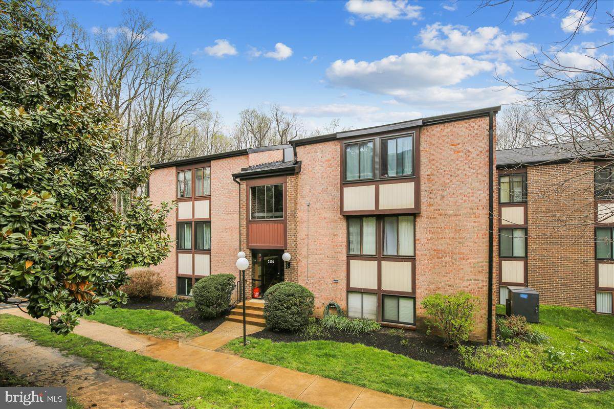 3105 Buccaneer Court - Photo 1