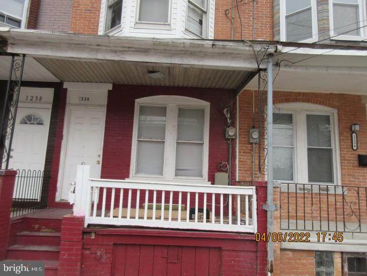 1236 Lansdowne Avenue - Photo 1