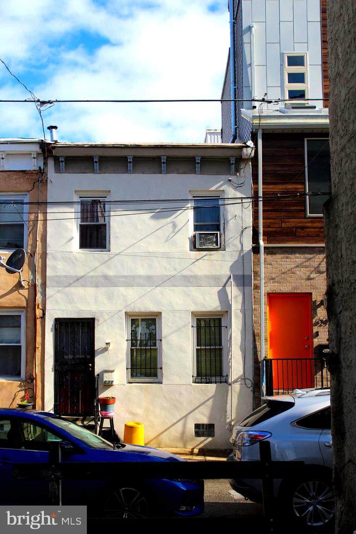 631 Winton - Photo 1