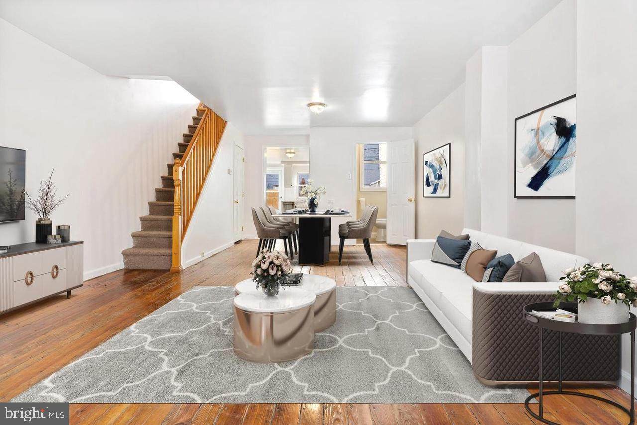 410 Daly Street - Photo 1