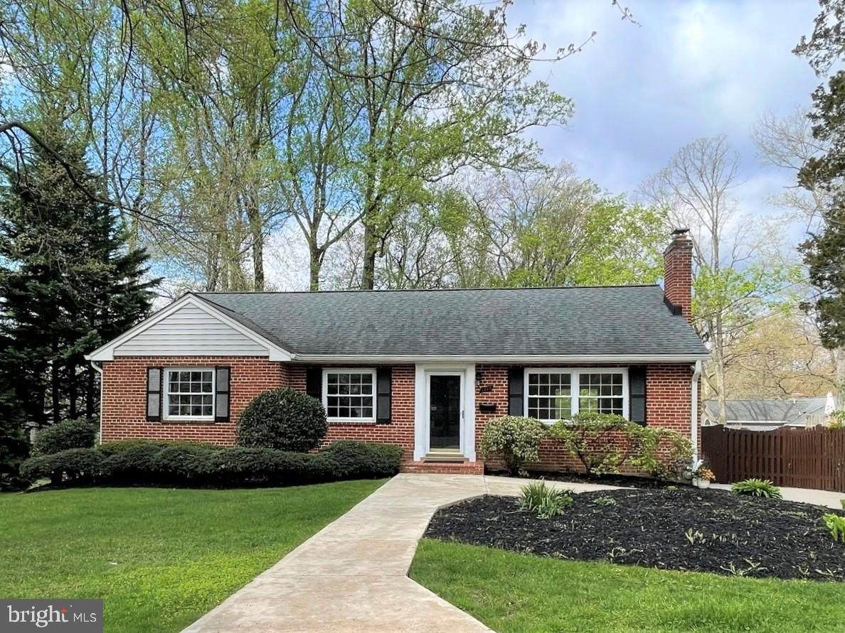2820 Van Buren Street - Photo 1