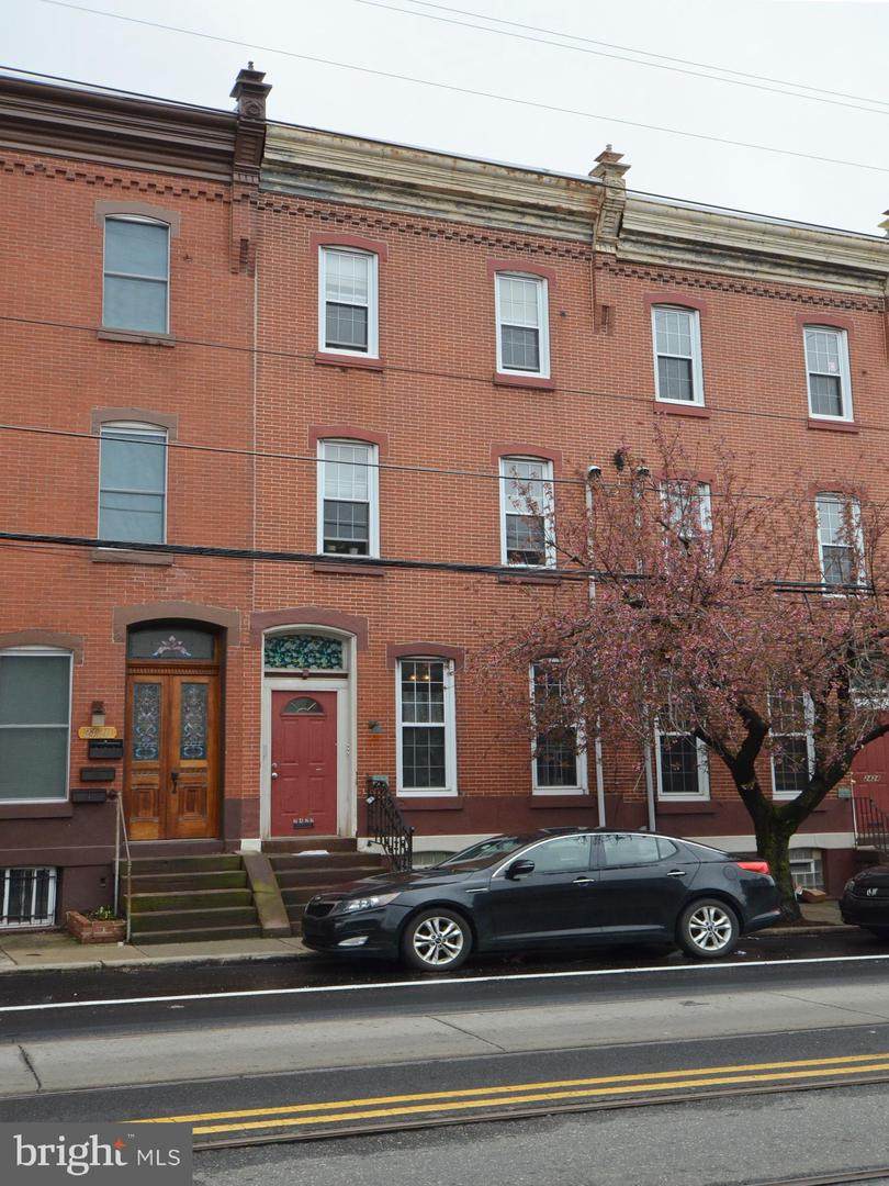 2422 Poplar Street - Photo 1