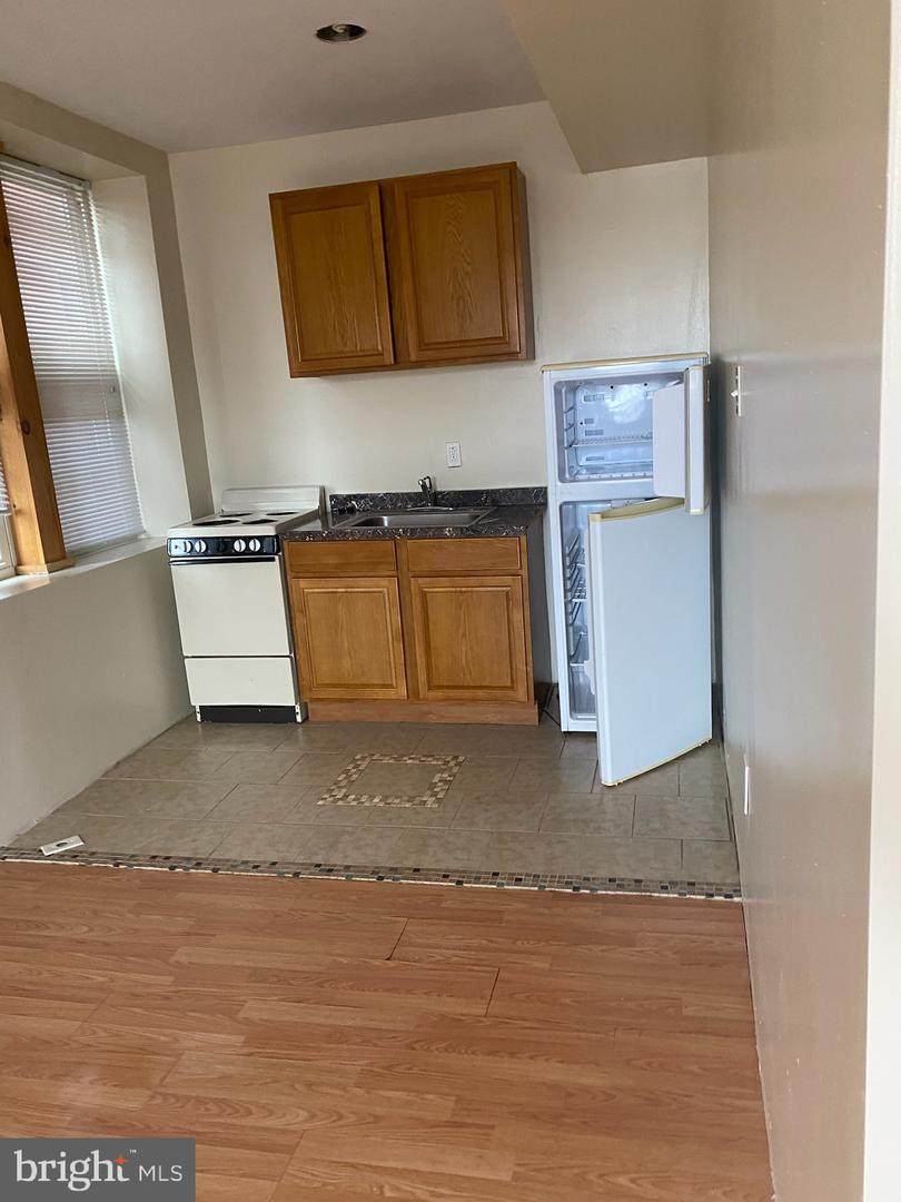 4728 Chestnut Street - Photo 1
