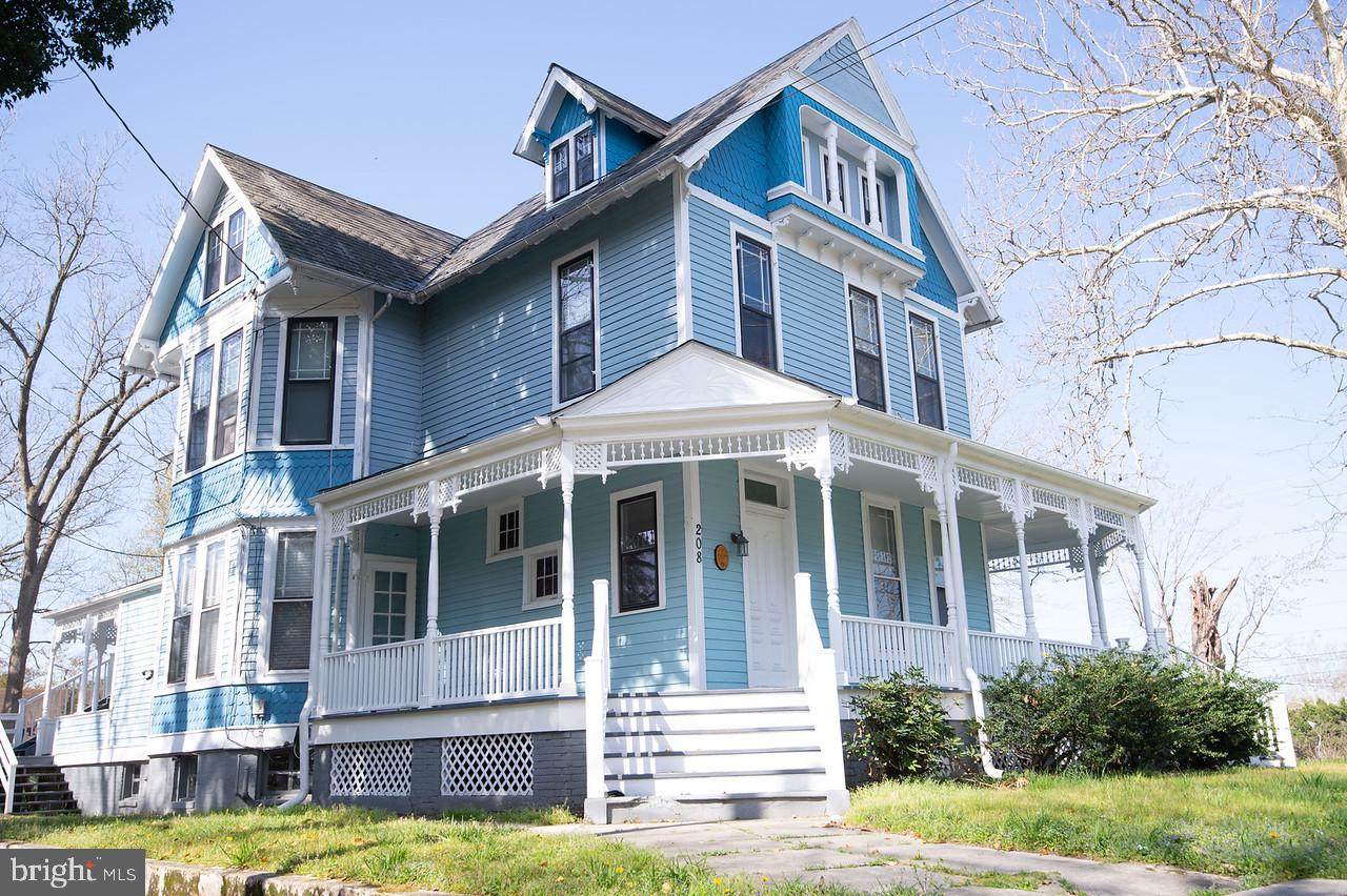 208 Isabella Street - Photo 1