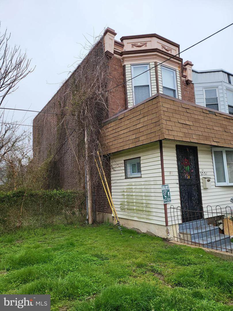 1551 Wanamaker Street - Photo 1