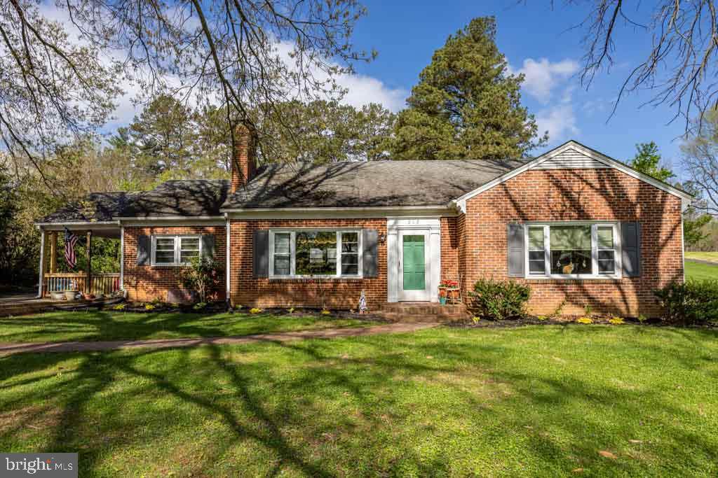 202 Ellisville Drive - Photo 1