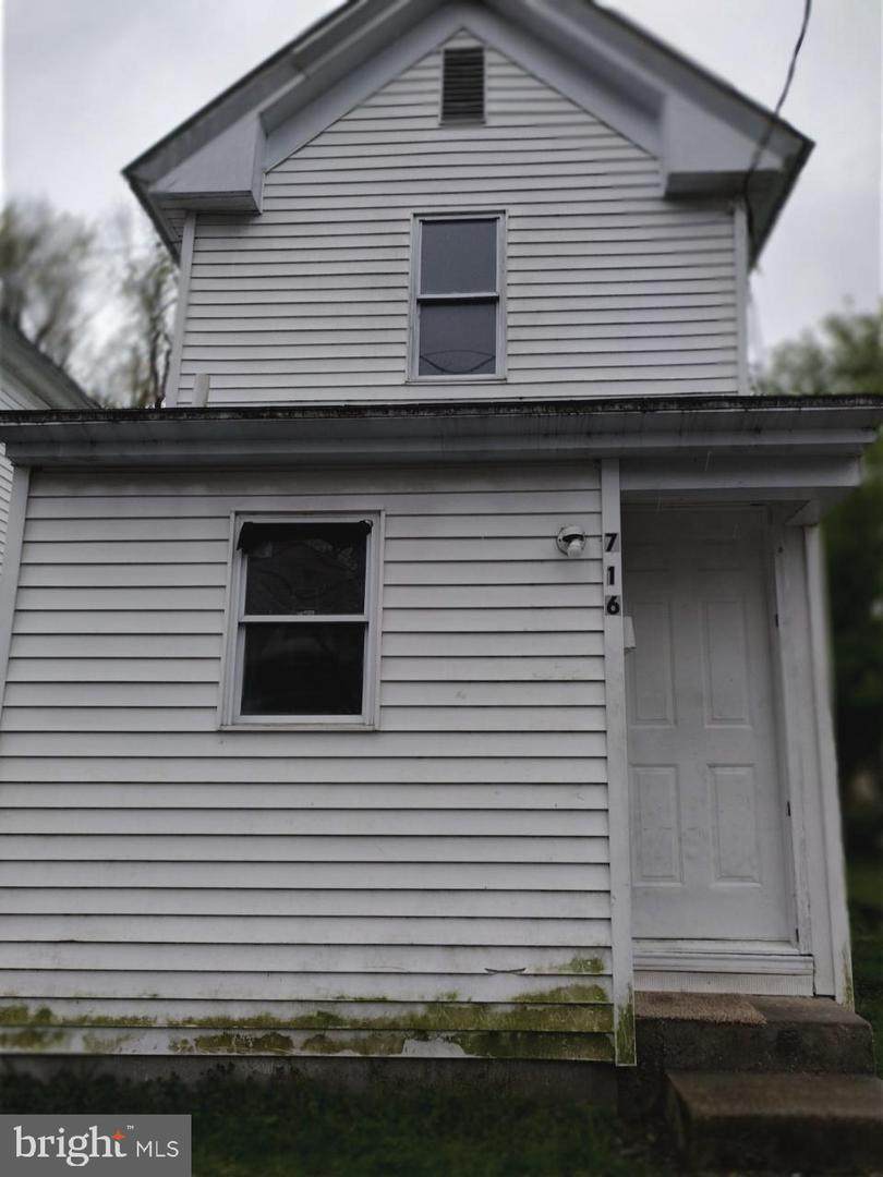 716 Douglas Street - Photo 1