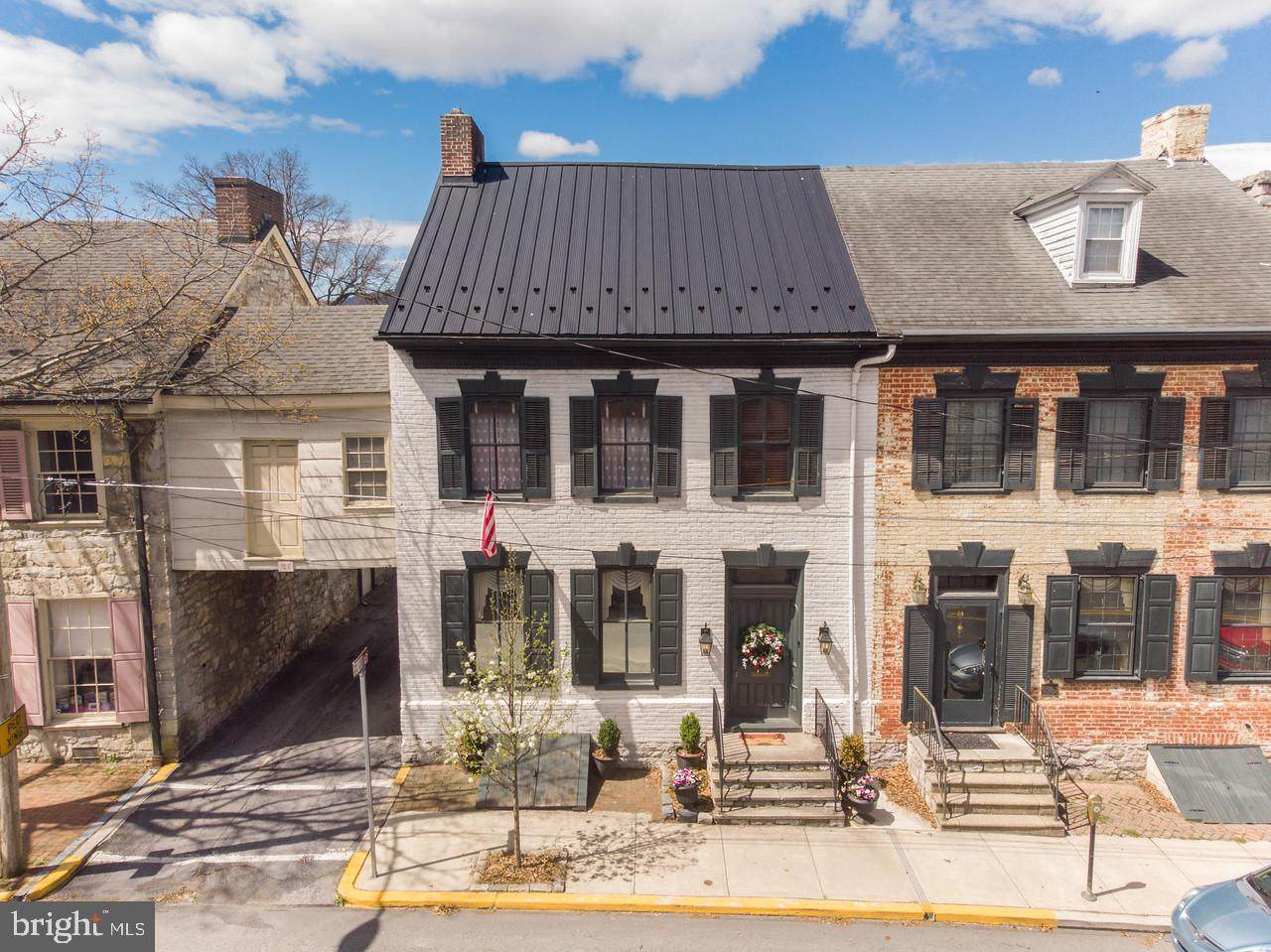 22 Main Street - Photo 1