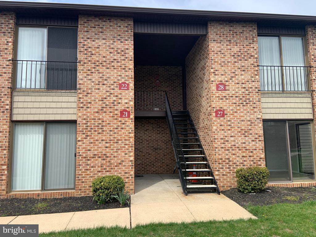27 Uxbridge Place - Photo 1