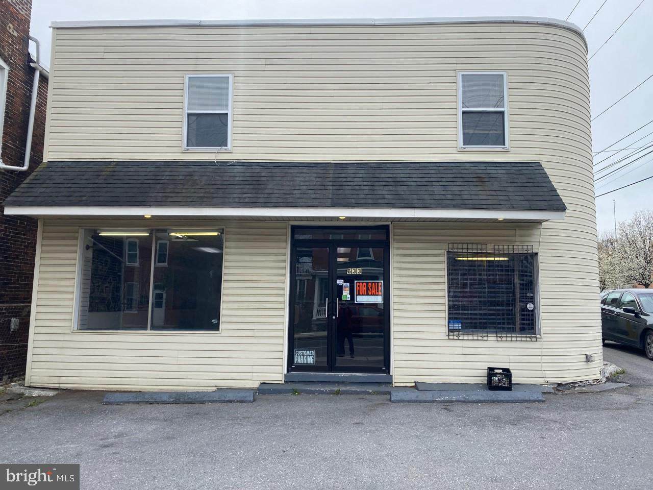 633 Franklin Street - Photo 1