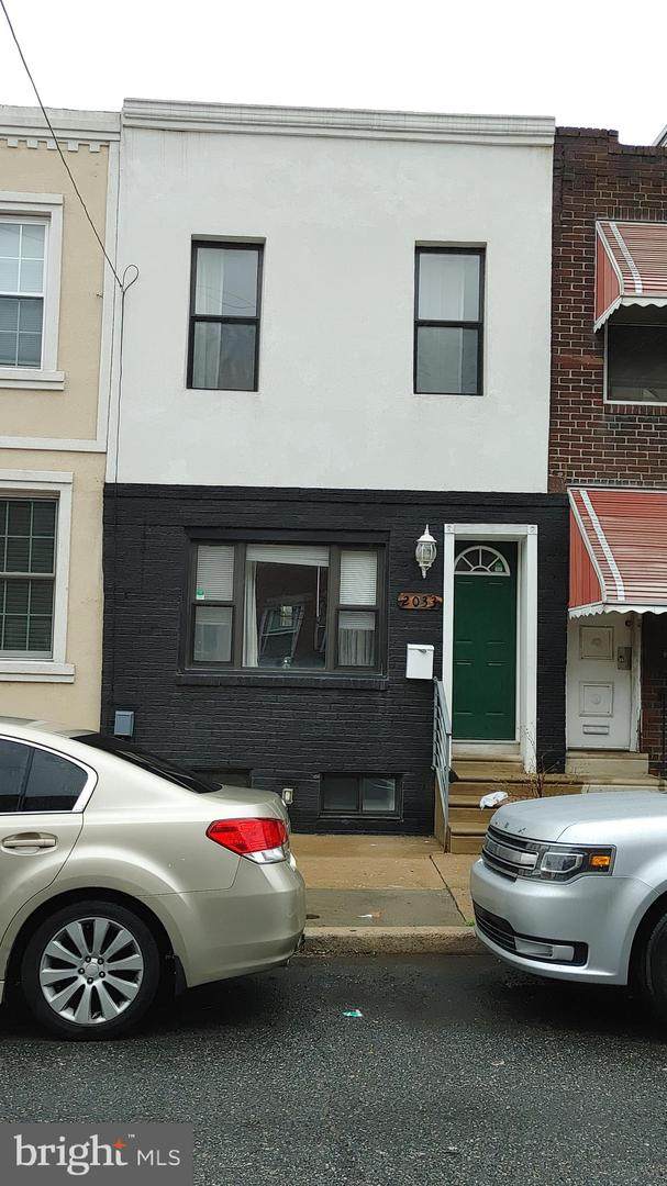 2033 Oakford Street - Photo 1