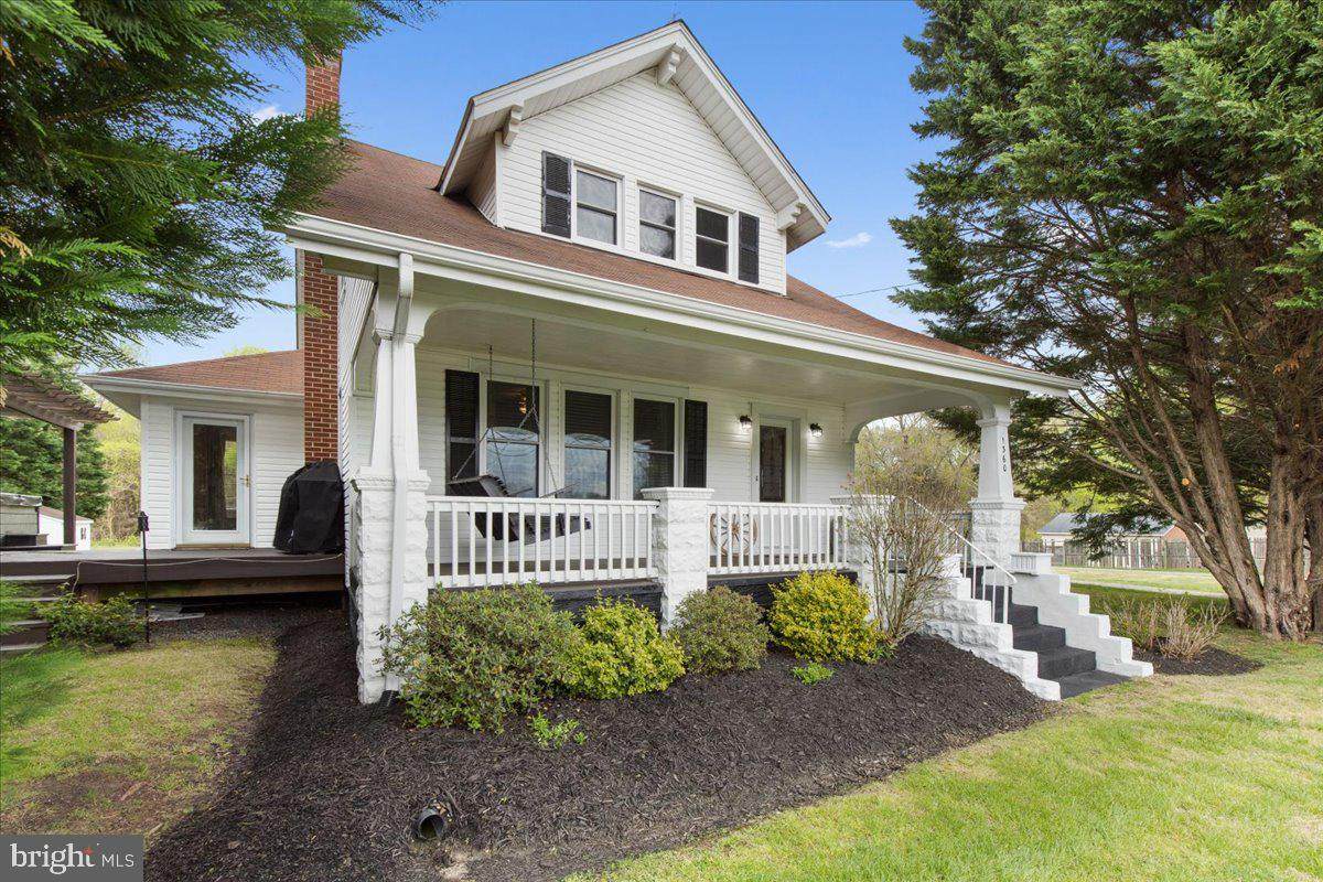 1360 Solomons Island Road - Photo 1