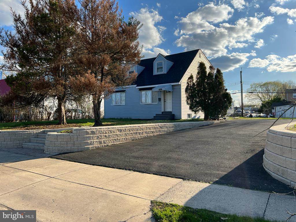 1311 Veterans Hwy - Photo 1