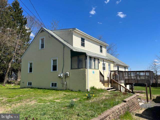 2911 Reiner Road - Photo 1